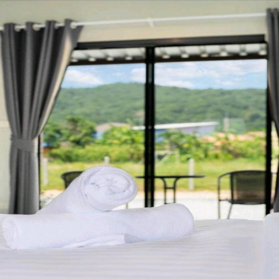 Malinee Resort Strand Bang Tao Exterior foto
