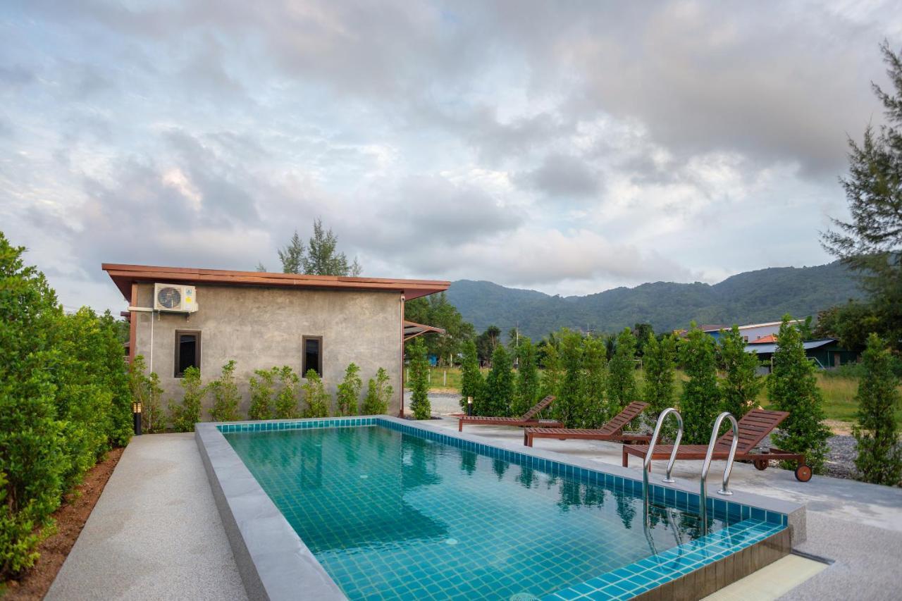 Malinee Resort Strand Bang Tao Exterior foto