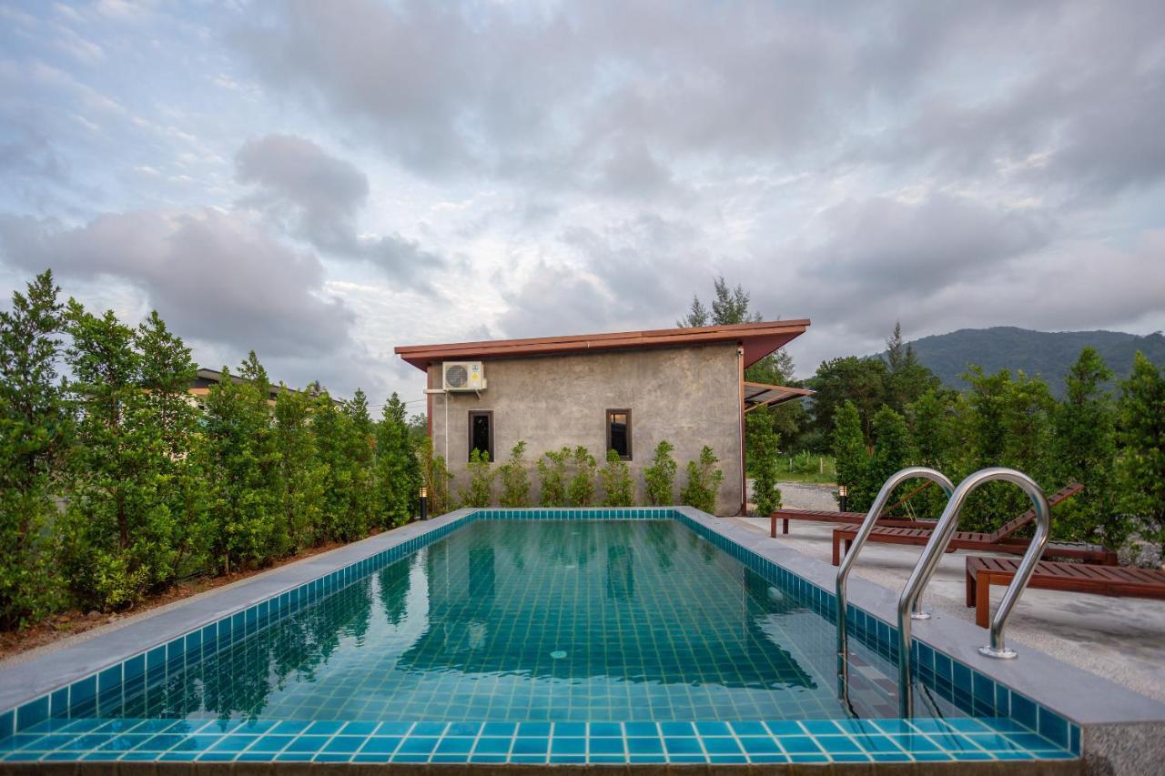 Malinee Resort Strand Bang Tao Exterior foto