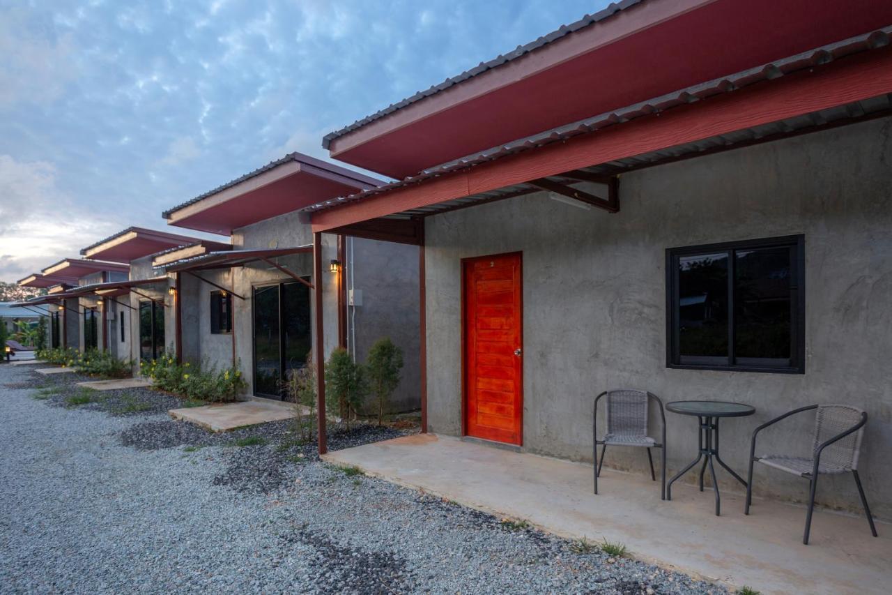 Malinee Resort Strand Bang Tao Exterior foto