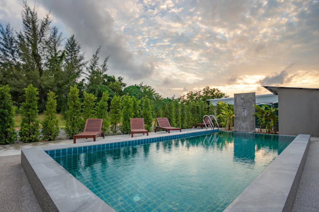 Malinee Resort Strand Bang Tao Exterior foto