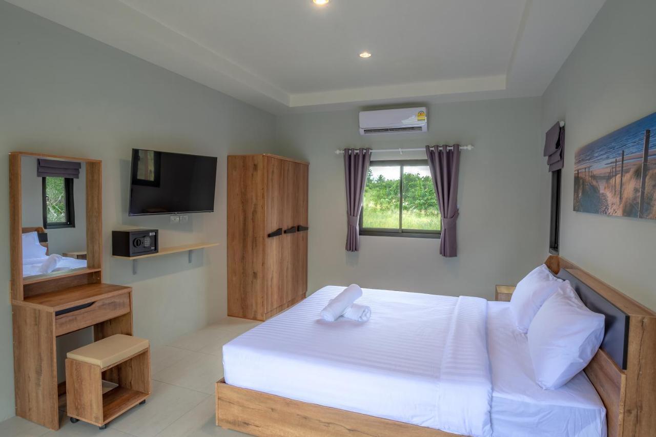 Malinee Resort Strand Bang Tao Exterior foto